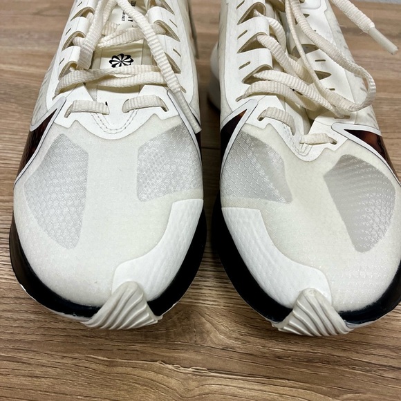 Nike Running Zoom Gravity White Sneakers Tortoise Shell Swoosh - 9 - Picture 8 of 12